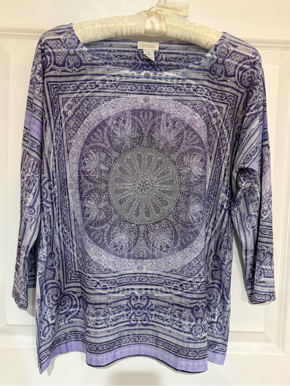 Chico's Women's Lavender Medallion Top. Chico’s size 1, medium